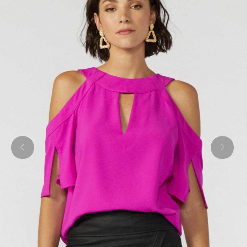 Adelyn Rae Katerina Blouse in Fuchsia